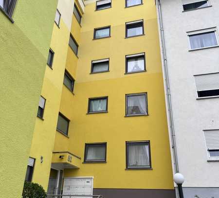 Helle 2-Zimmer-Wohnung mit Balkon – Renoviert und komfortabel in zentraler Lage