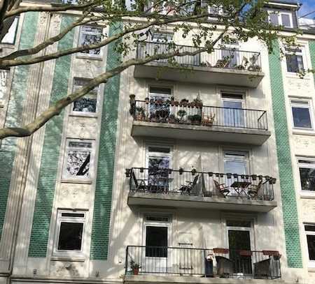 Modernisierte Jugendstilwohnung im Herzen von Eimsbüttel