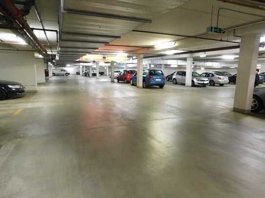 Tiefgaragenstellplatz am "City Point Center" neu zu vermieten