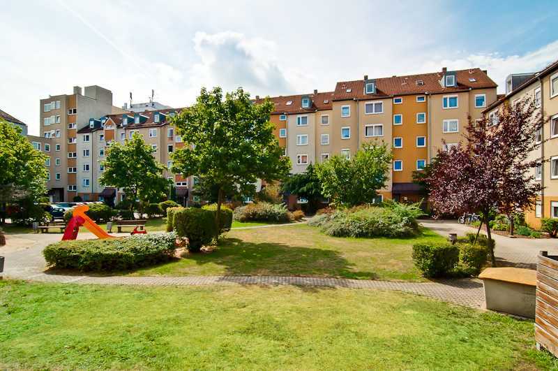                                                               Renovierte, gem&uuml;tliche 2-Zimmer-Wohnung mit Balkon ab sofort frei                                                       in Sandreuth (Nürnberg)