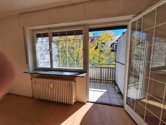 Einzimmerwohnung mit Balkon in Bahnhofsnähe (Südstadt KA)