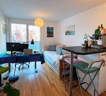 Bald beziehbar: Modernes Studenten-Apartment mit Balkon zum Innenhof