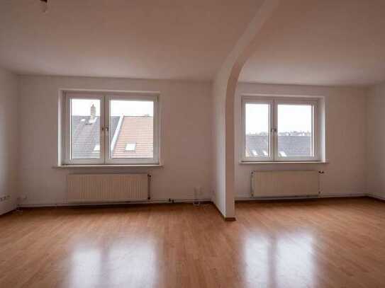 4 Zimmer-Wohnung mit Garage, östl. Ringgebiet Braunschweig, Courtagefrei