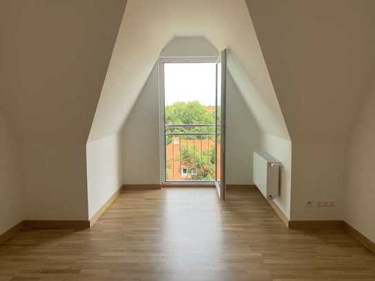 *NEU* Wunderschöne Pärchen-/Singlewohnung mit Terrasse und Einbauküche in Johannisthal (Treptow)