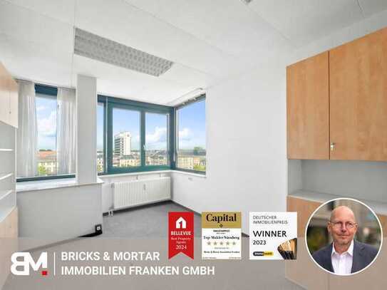 Viele Möglichkeiten mit traumhaftem Blick über Fürth: Praxis/ Büro/ Kanzlei mit Balkon