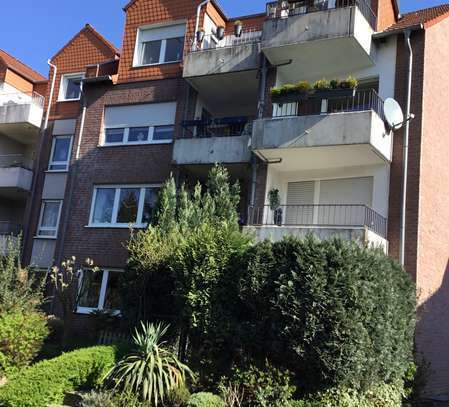 Helle Wohnung mit Westbalkon und Tageslichtbad