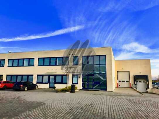 TOP-LAGE ✓ RAMPE + EBEN ✓ Moderne Lagerflächen (450 m²) und Büroflächen (280 m²)