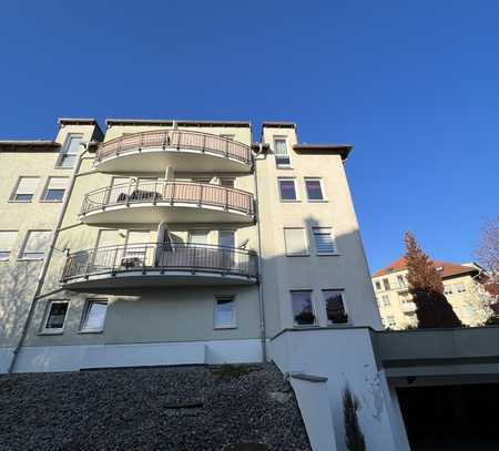 TOP Bezugsfrei, 1-Zimmer-Wohnung mit Balkon und TG-Stellplatz!