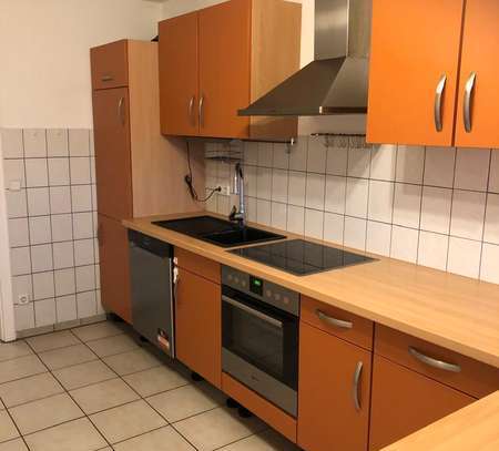 Neuwertige Wohnung mit drei Zimmern und Einbauküche in Linnich