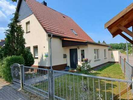 Freistehendes saniertes Einfamilienhaus mit Hybidheizung, Garage uvm.