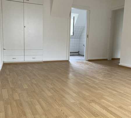 ***Zentral gelegene 2ZKB-Wohnung***