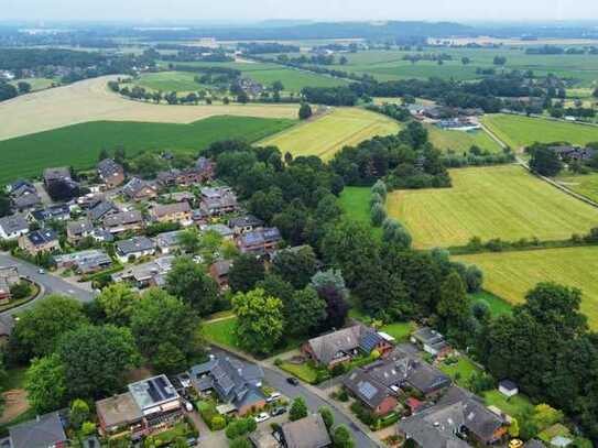 Idyllisches Zweifamilienhaus mit traumhaftem Garten in absoluter Bestlage von Vluyn