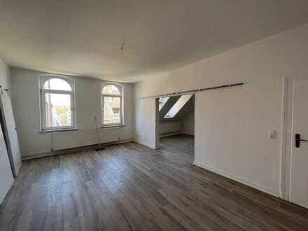 Altbau 5-Zi-Wohnung Lister Meile 4 OG
