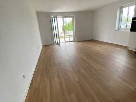 Hochwertige schöne 3-Zimmer-Wohnung mit Terrasse in sehr guter Lage