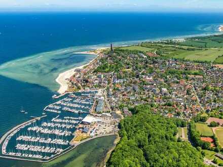 Freundliche 2-Zimmer-DG-Wohnung mit Balkon und EBK in Laboe