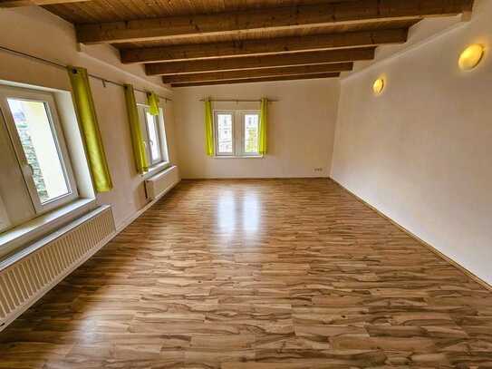 116qm 4-Raum-Wohnung (Erstbezug nach Renovierung) im Energieeffizienzhaus