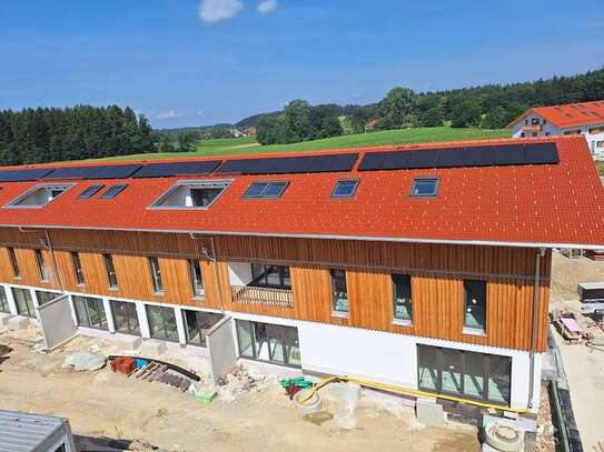 Exklusiver Neubau in Amerang. Reihenmittelhaus über drei Etagen mit Top-Ausstattung!