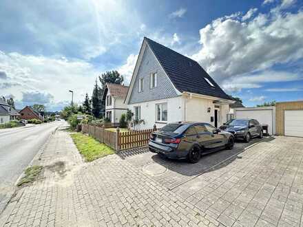 Reinfeld - sofort verfügbar - gepflegtes Einfamilienhaus mit Garage und großem Garten