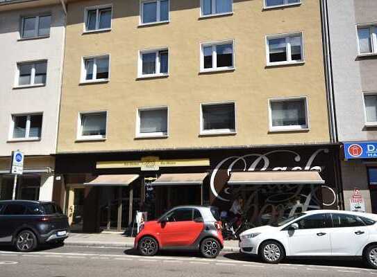 Ladenfläche mit breiter Fensterfront im besten Abschnitt der Gemarkenstraße (provisionsf