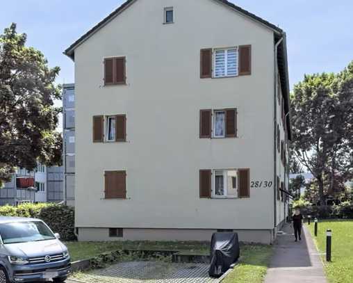 PROVISIONSFREI: Schöne, helle 4 Zimmer Wohnung mit Tageslichtbad und Stellplatz