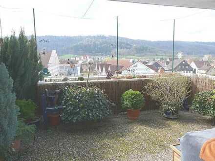 PLÜDERHAUSEN-SONNIGE ETW MIT LOGGIA,BALKON UND TG - STELLPLATZ