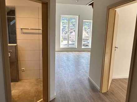 Vollständig renovierte 3,5-Raum-Wohnung mit Einbauküche in Altenglan