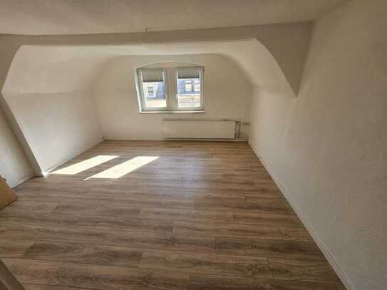 Frisch Sanierte 3-Zimmer-DG-Wohnung in Freiberg