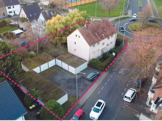 Mehrfamilienhaus in Toplage plus 11 Garagen