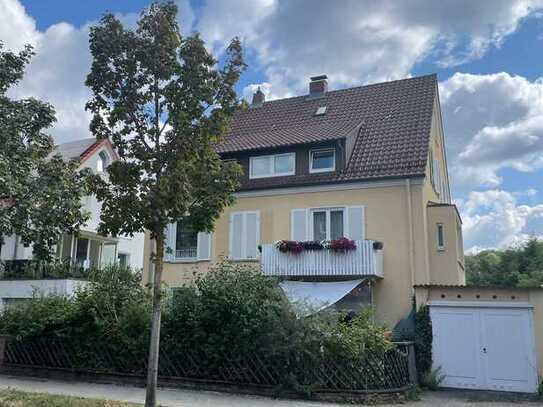 Degerloch, helle, gemütliche 4 Zimmerwohnung