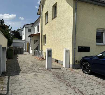 Zweifamilienhaus mit 2 Wohnungen (2-ZKB) oder 5-Zimmerhaus in Viernheim zu vermieten