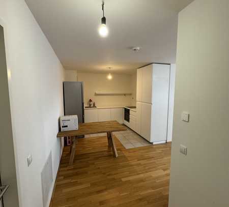 Exklusive 2-Raum-Hochparterre-Wohnung mit geh. Innenausstattung mit EBK in München Forstenried