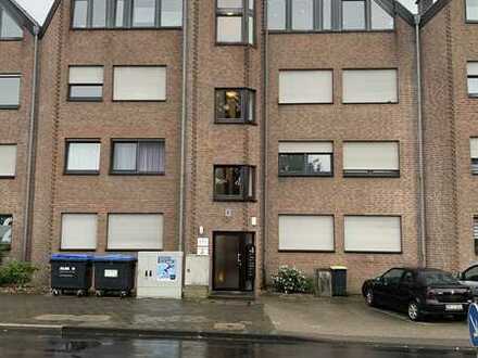 Sanierte 2-Raum-Wohnung mit Balkon in Mönchengladbach