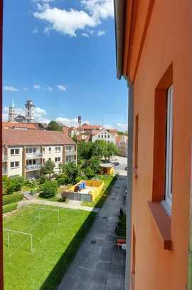 Große, helle 1 Raumwohnung mit herrlichem Ausblick!