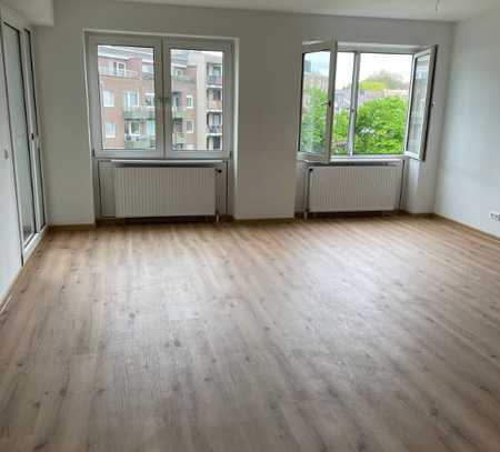 2-Zimmer Wohnung mit Loggia - Für Singles und junge Paare