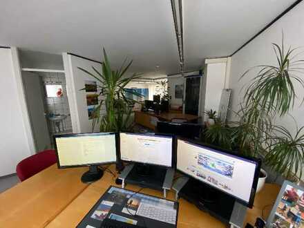Schöner Arbeitsplatz in Büro-WG in Sindelfingen - All-in-Miete