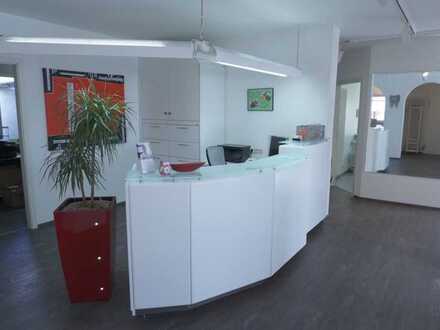Provisionsfrei: Büro / Praxis in zentraler Lage