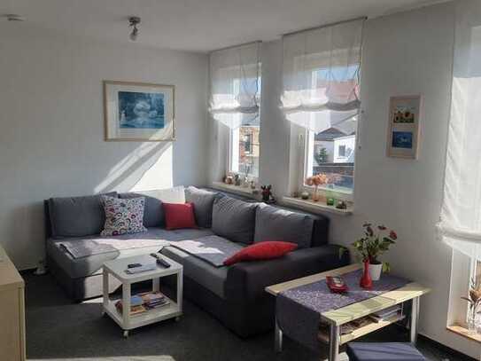 Freundliche 3-Zimmer-Maisonette-Wohnung mit Balkon und EBK in Aken/Elbe