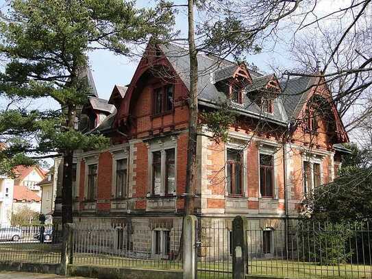 Villa Waldeck - Einzigartige Bürovilla am Waldpark - kernsaniert - emissionsfrei