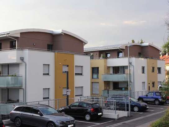 Traumhafte 2-Zimmer Wohnung mit Balkon und Aufzug in Weil der Stadt