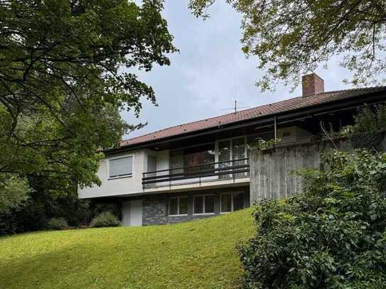 Exklusive 8-Zimmer-Villa in begehrter Wohnlage von Reutlingen