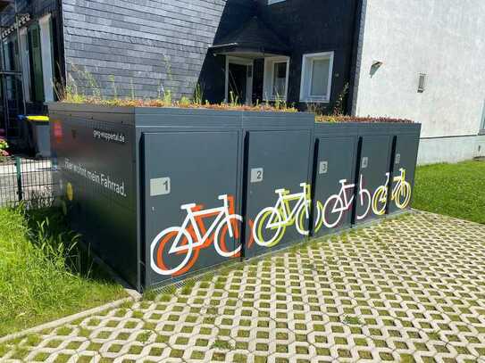 Fahrradbox mit Lademöglichkeit (E-Bike / Lastenrad)