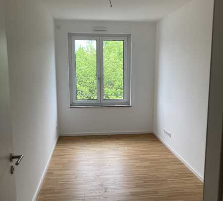 Stilvolle 4-Raum-Wohnung mit gehobener Innenausstattung mit Balkon und EBK in Weimar