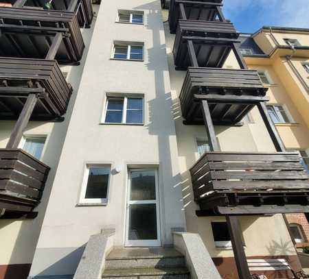 vermietete 2-Raum-Wohnung mit Balkon in Aue zu verkaufen - Kapitalanlage