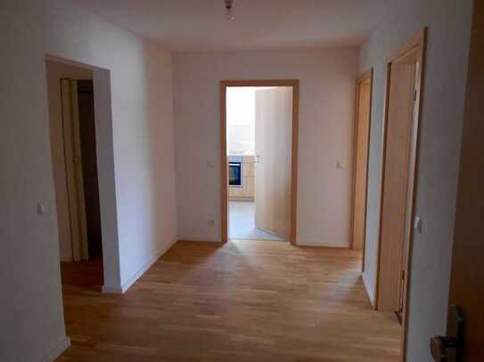 Modernisierte 3-Zimmer-Wohnung mit Balkon und EBK in Bad Wörishofen