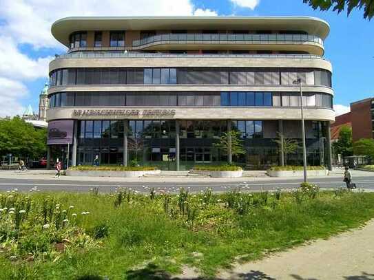 Mitten in Braunschweig: Sehr schöne Bürofläche im 3. OG!