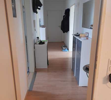 Geschmackvolle 3-Zimmer-DG-Wohnung in gepflegter Wohnanlage