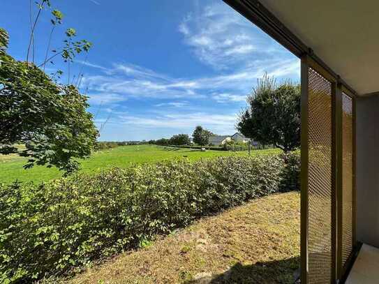 Vollmöblierte 3-Zimmer-Wohnung mit großem Garten und herrlichem Blick auf die Felder