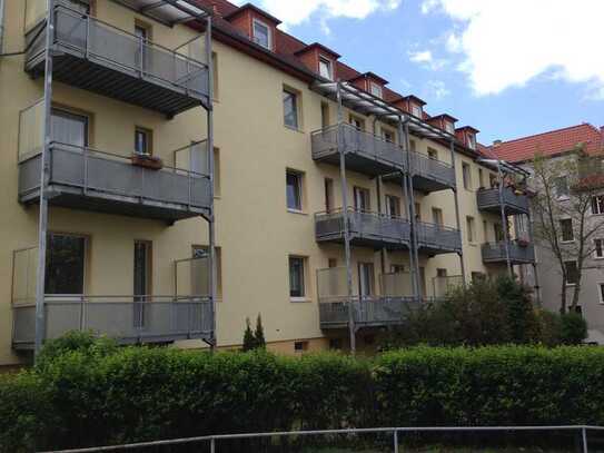 Wohlfühlen garantiert! Großzügige & helle 2-Zimmer-Wohnung mit Balkon (401.1102)