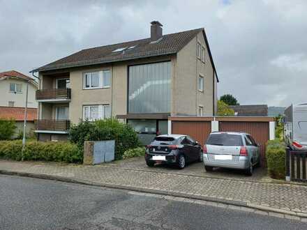 Attraktive 4-Zimmer-Wohnung mit gehobener Innenausstattung mit Balkon in Bad Emstal