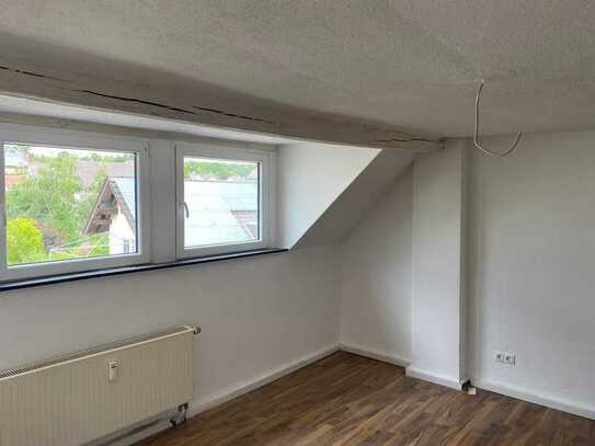 Renovierte 2-Raum-Dachgeschosswohnung in Koblenz-Rübenach